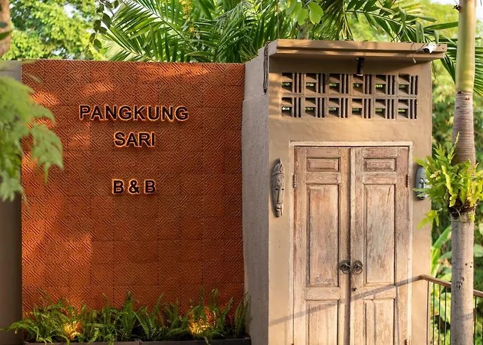ベッド・アンド・ブレックファスト Pangkung Sari チャングー